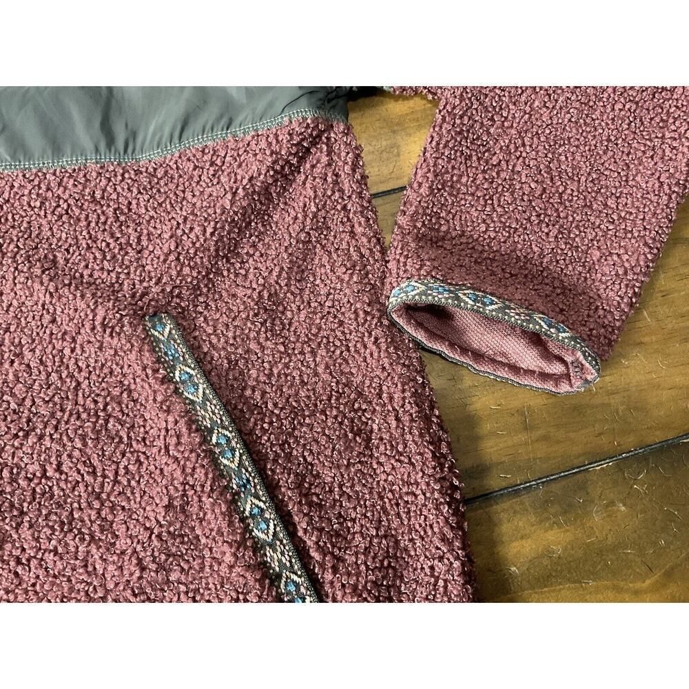 Buc-ee's Womens SmallJacket Aztec Tribal Burgundy Berber Fleece Full Zip Pockets - Picture 3 of 15